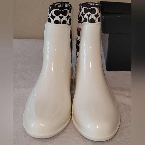 Coach White and Black Ankle Boots - Picture 5 of 10